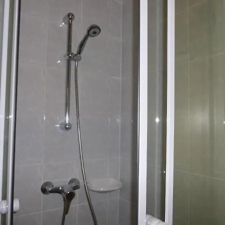 Zsuzsa Apartman Heviz-centrum *