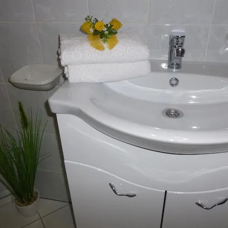 Zsuzsa Apartman Heviz-centrum Hévíz